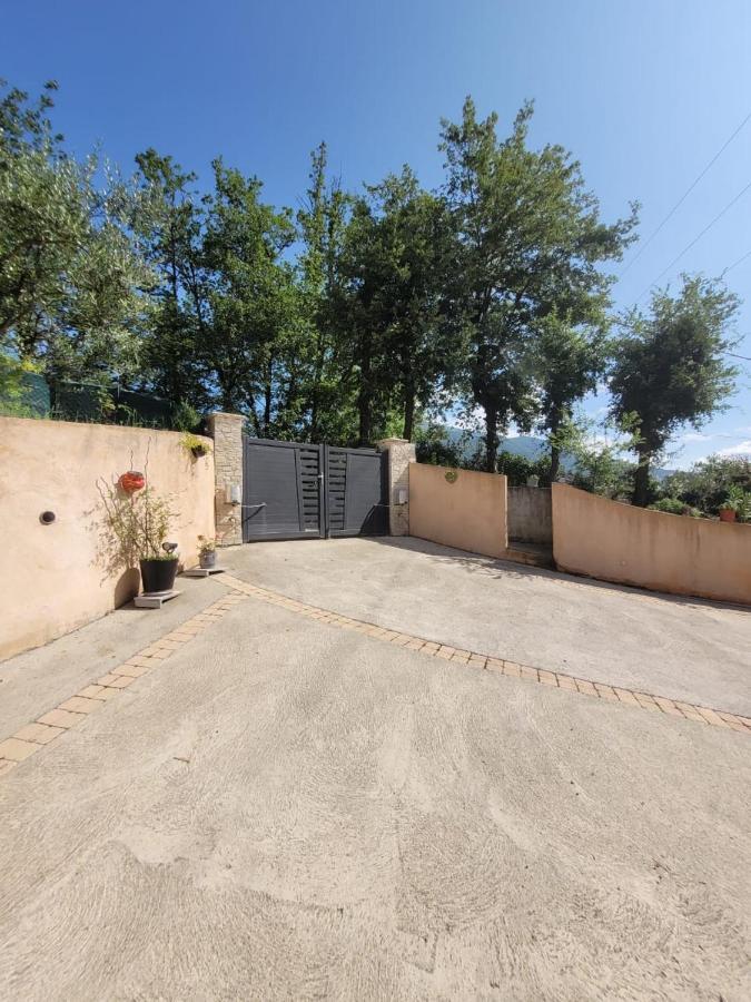 Studio Calme Et Agreable Avec Acces Jardin Partage Le Bar-sur-Loup Exteriér fotografie