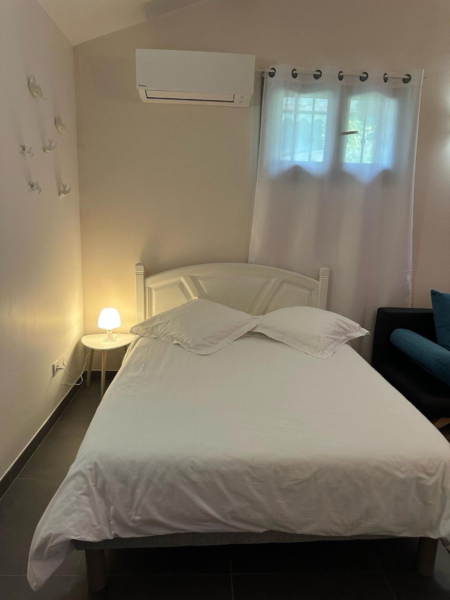 Studio Calme Et Agreable Avec Acces Jardin Partage Le Bar-sur-Loup Exteriér fotografie