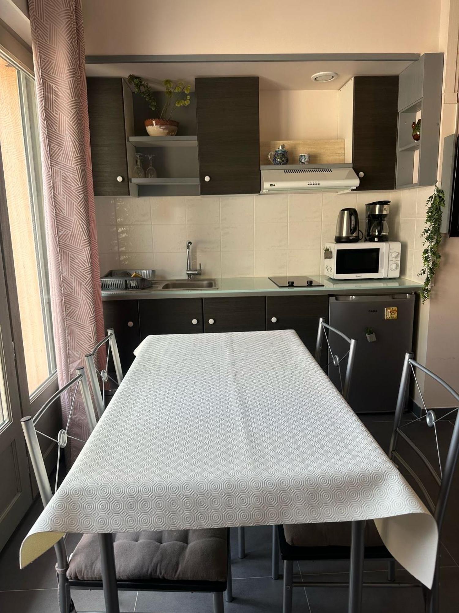 Studio Calme Et Agreable Avec Acces Jardin Partage Le Bar-sur-Loup Exteriér fotografie